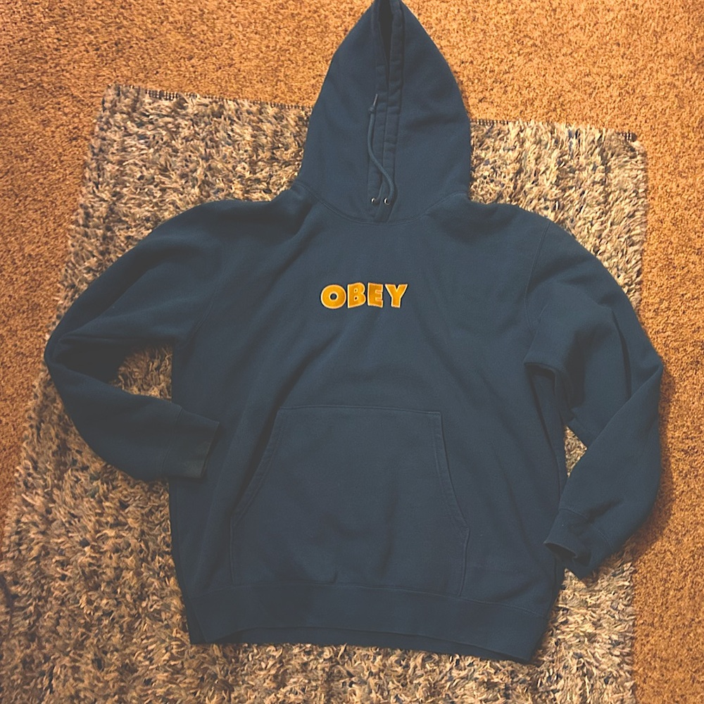 Beautiful blue obey hoodie Men’s xL EUC